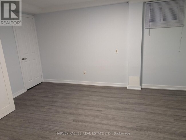 Building Photo - 49 Beatrice Way