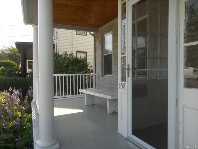 Foto del edificio - 458 Westchester Ave