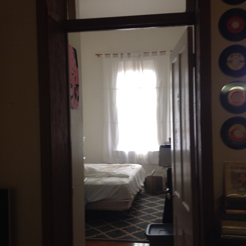 . - 126 E Main St