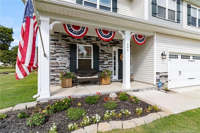 Building Photo - 243 Spring Flowers Dr
