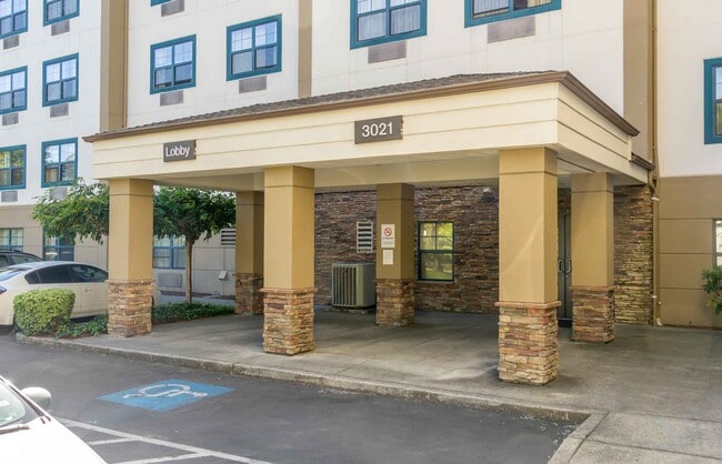 Building Photo - Furnished Studio-Seattle - Lynnwood