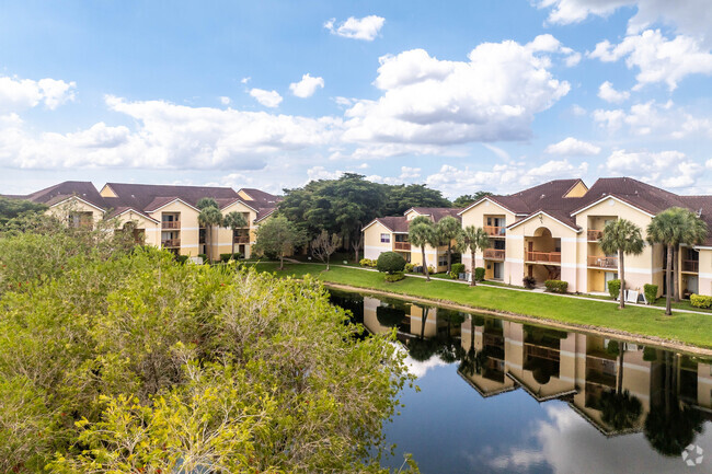 Building Photo - South Palm Place Condominium Homes