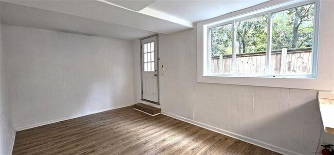 Building Photo - 1067 Lanier Blvd NE