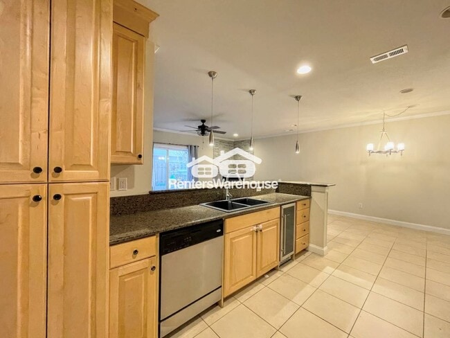 Building Photo - 1135 Arlynn Ln