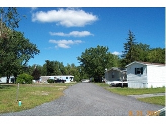 Primary Photo - School House Estates