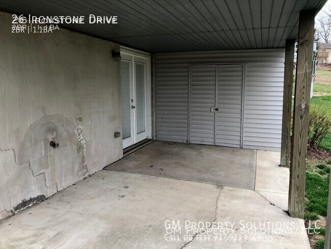 Building Photo - 2 Bedroom Townhome in Elizabethtown!