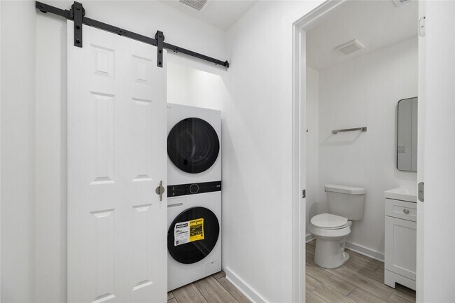 Foto del edificio - 6004 Bois D Arc St