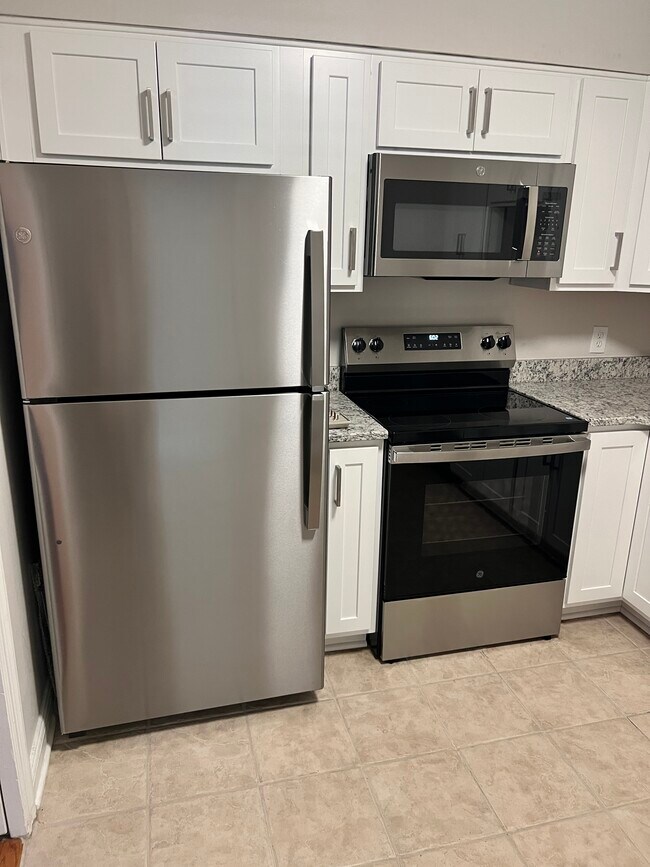 Cocina reformada - 4820 Hampden Ln