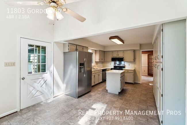 Foto del edificio - 11803 Gordon Rd