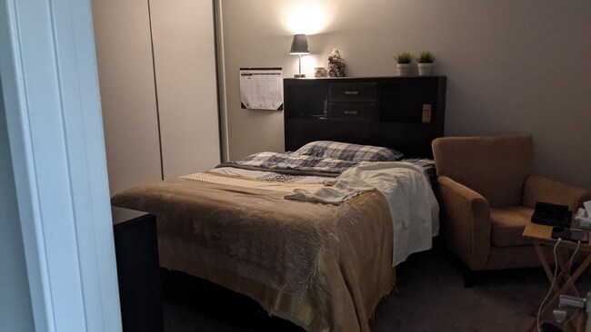 SPACIOUS BEDROOM 1 - 1824 Firethorne Plz