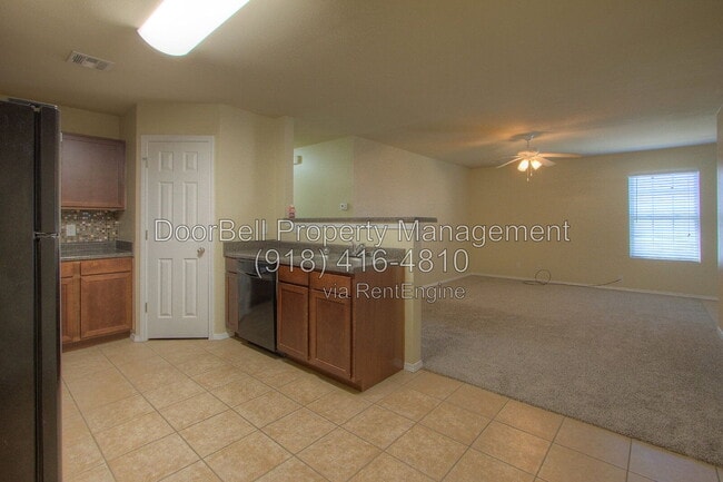 Foto del edificio - 5801 N 34th St