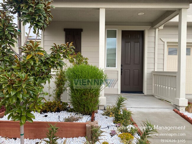 Foto del edificio - 1403 Coral Bells Ct