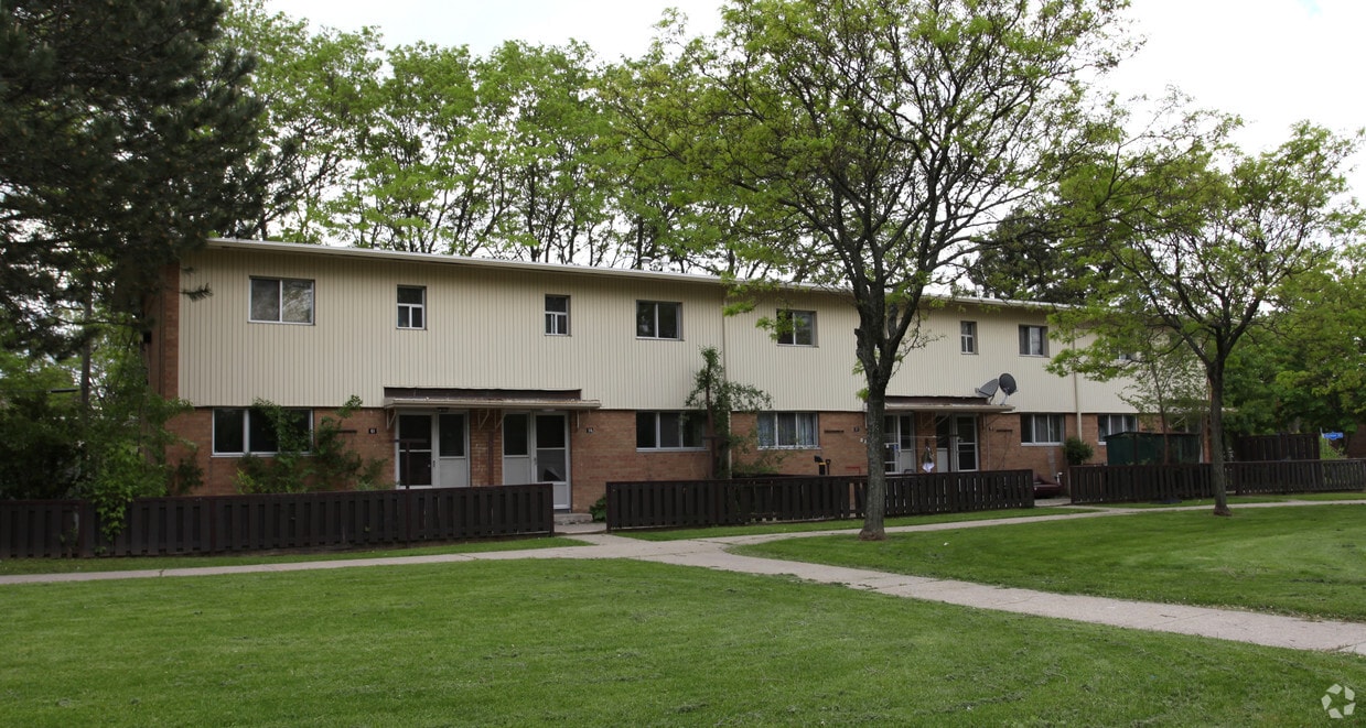 Building Photo - 53-125 Flemington Rd