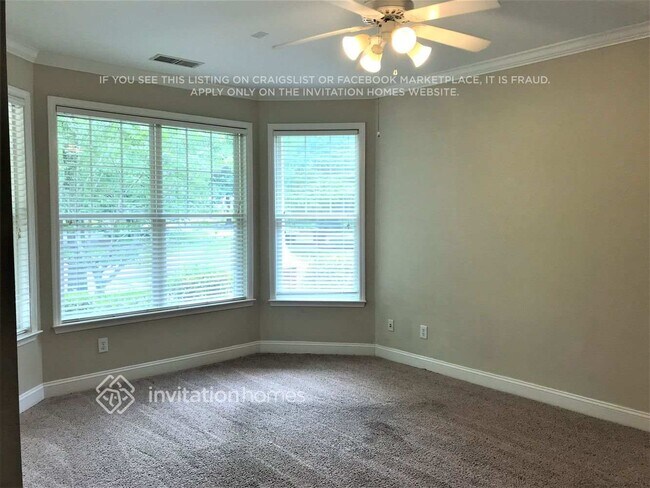 Foto del edificio - 2543 Winding River Dr