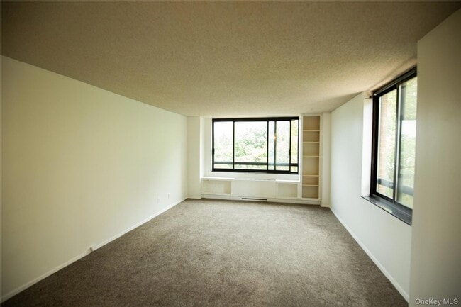Building Photo - 2287 Johnson Ave