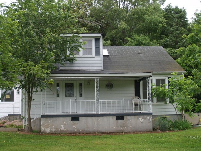 Building Photo - 415 Millsaps Rd