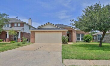 Building Photo - 8730 Cedar Walk Dr