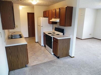 Building Photo - 2182 Tenbrink Dr