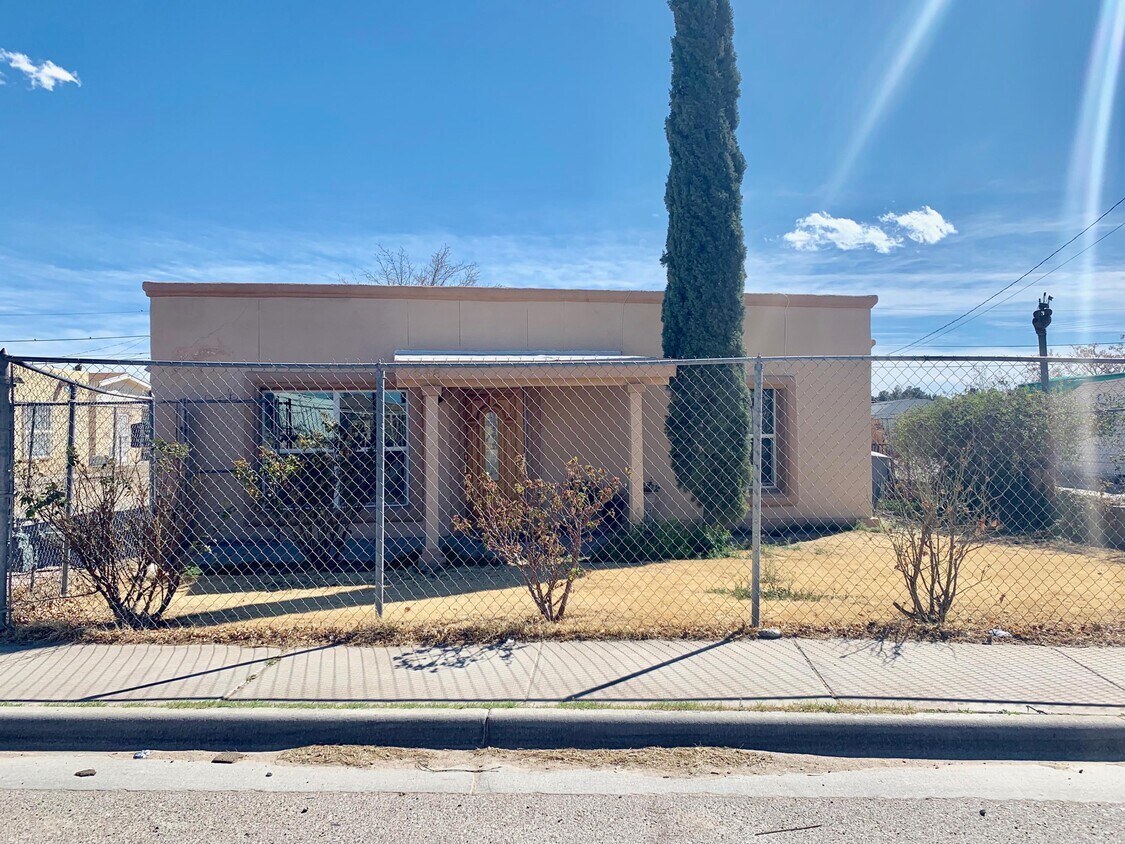 Primary Photo - 648 Lafayette Dr