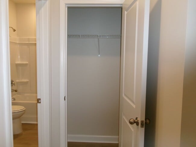 Building Photo - 3 bedroom, 3 bath townhome in Blue Heron Retreat
