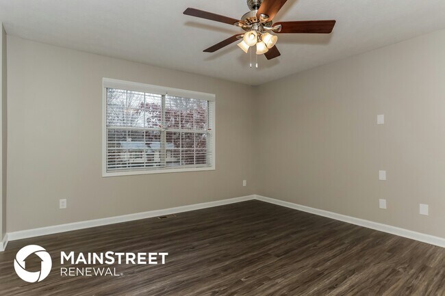 Foto del edificio - 285 Adelene Way