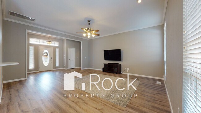 Foto del edificio - Need space? Take a look at this 4 Bedroom/4.5 Bathroom Home in SW Edmond!