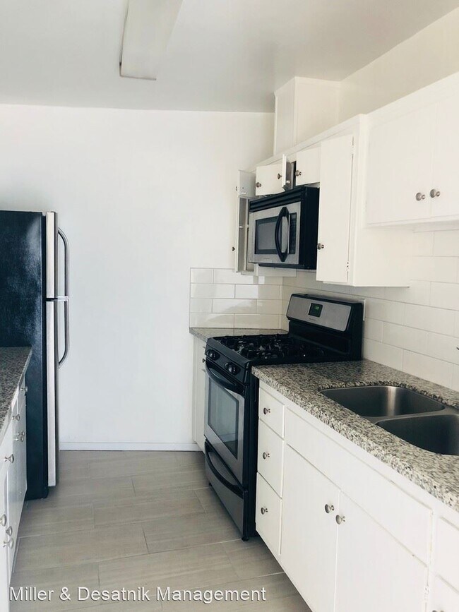 Foto del edificio - 1443 S Bundy Dr