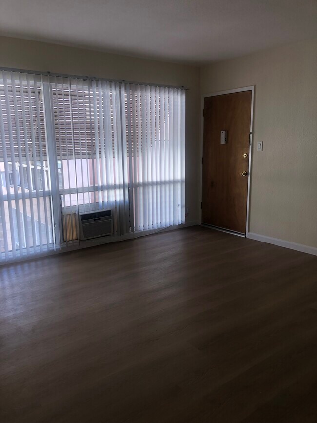 Foto del edificio - 514 Gramercy S Pl