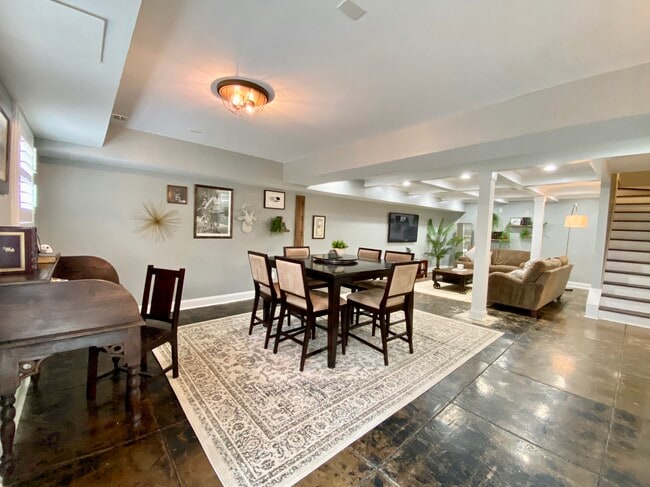 Building Photo - 854 Moreland Ave SE