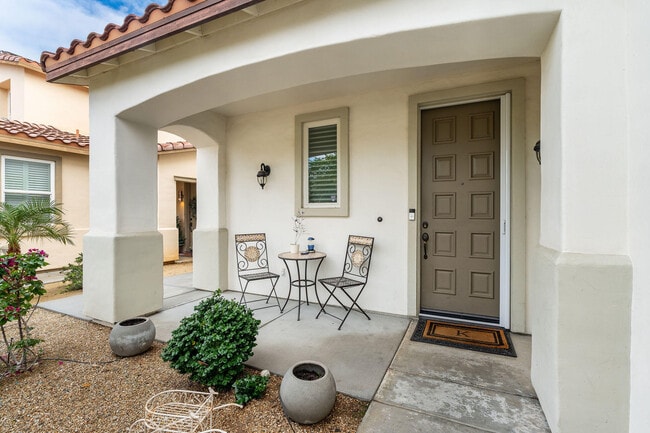 Building Photo - 282 Paseo Vista Cir