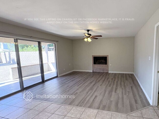 Foto del edificio - 2742 S Las Palmas