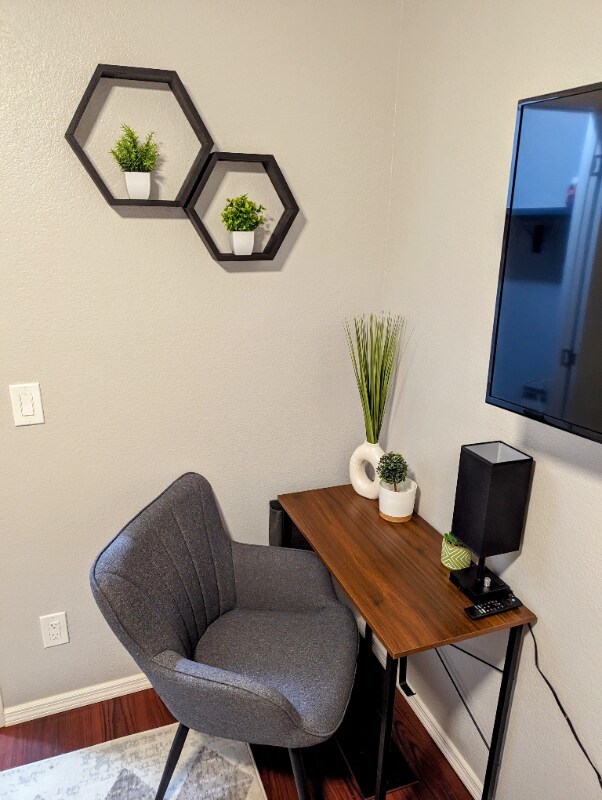 Foto del edificio - 120 E Camille Dr