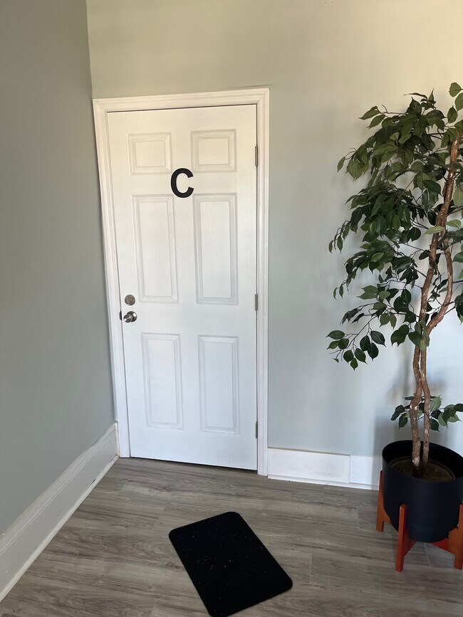 Foto del edificio - 608 Monroe St