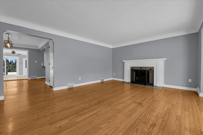 Foto del edificio - 2299 W Lincoln St