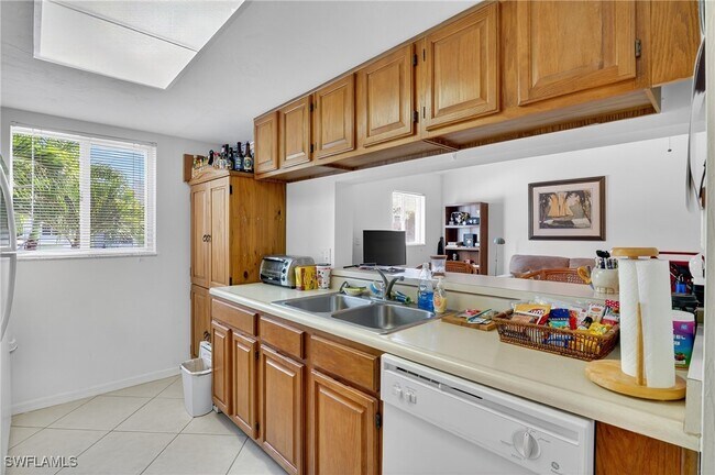 Foto del edificio - 3138 Kings Lake Blvd