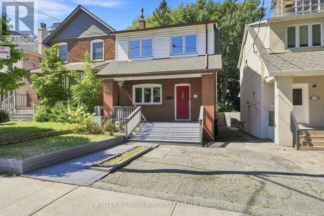 Photo du bâtiment - 222 Hillsdale Ave E