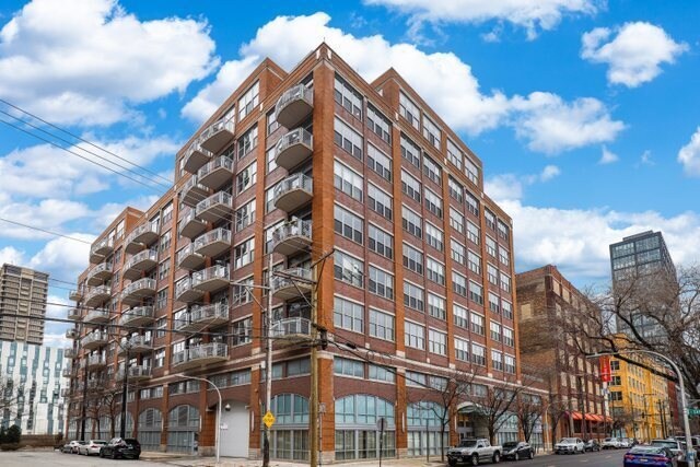Foto principal - 933 W Van Buren St