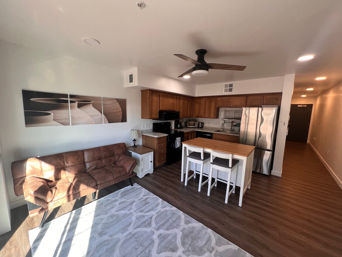 Foto principal - 443 Kane Creek Blvd