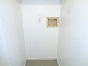 Building Photo - 3406 Meadowlark Ln