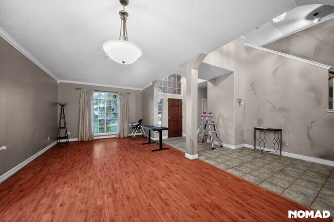 Foto del edificio - 1811 Quiet Hollow Dr