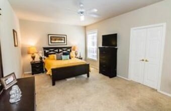 Building Photo - 2400 McCue Rd