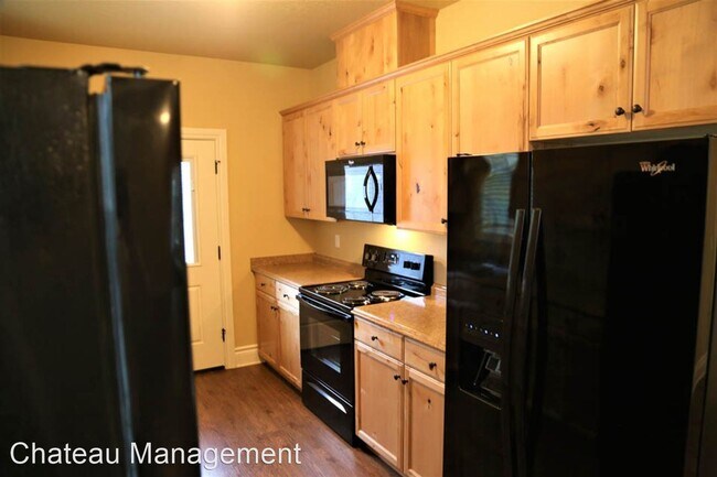 Building Photo - 5 br, 6 bath House - 1710 NW Polk Ave.