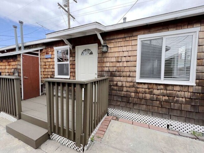Foto del edificio - 5036.5 Muir Ave