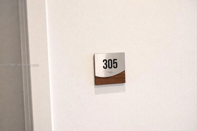 Foto del edificio - 1950 Fletcher St