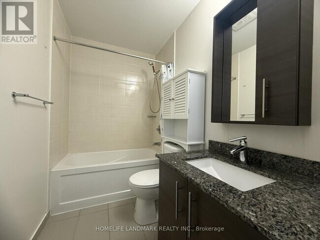 Photo du bâtiment - 277 South Park Rd