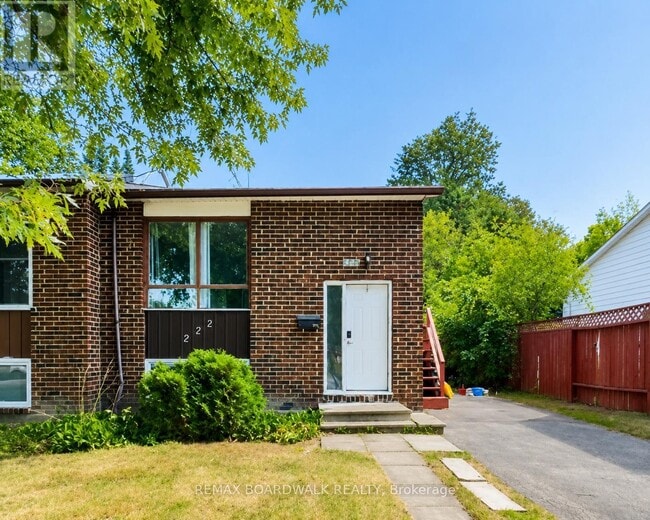 Building Photo - 222 Castlefrank Rd