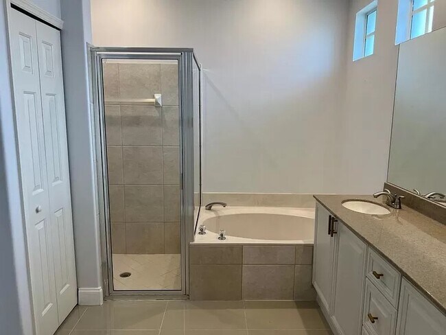 Foto del edificio - 5626 West 1st Square SW