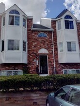 Building Photo - 191 Tall Oaks Dr