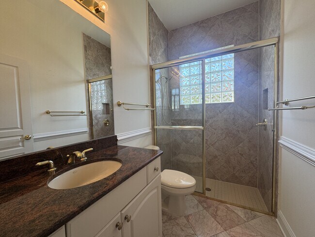 Building Photo - 333 Cipriani Way