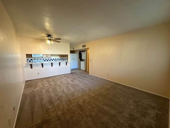 Foto del edificio - 8080 E Speedway Blvd